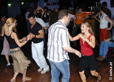 Salsa in D�sseldorf im MK 2