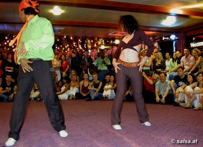 Salsaboot D�sseldorf